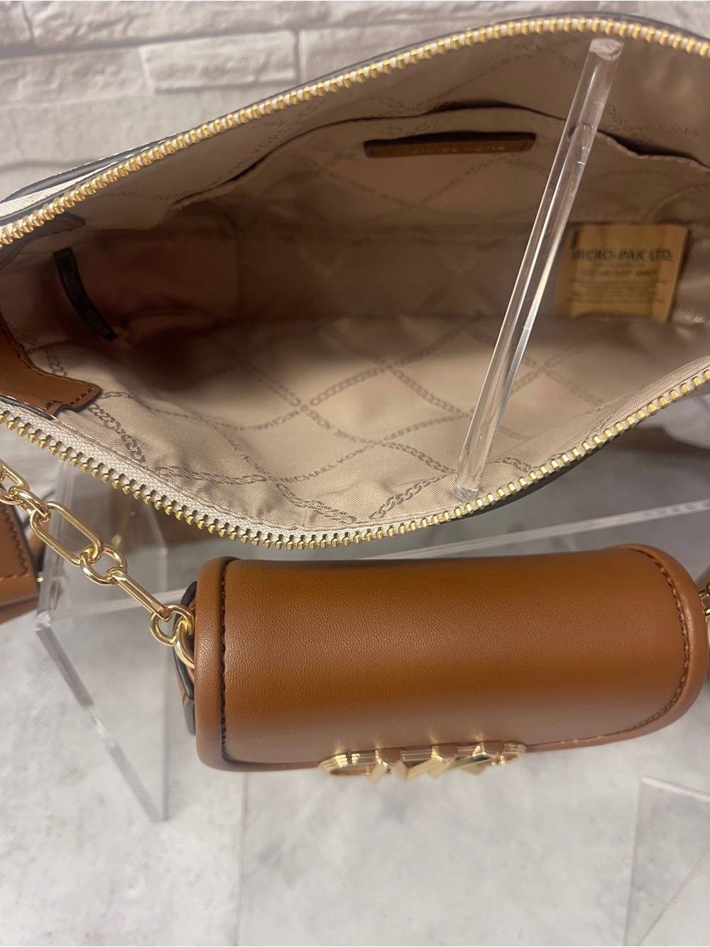 Michael Kors Parker Large Empire Logo Multi-Function Crossbody & Card Case - Picture 8 of 12
